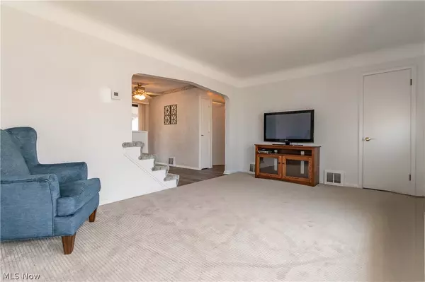 Wickliffe, OH 44092,29736 Phillips AVE