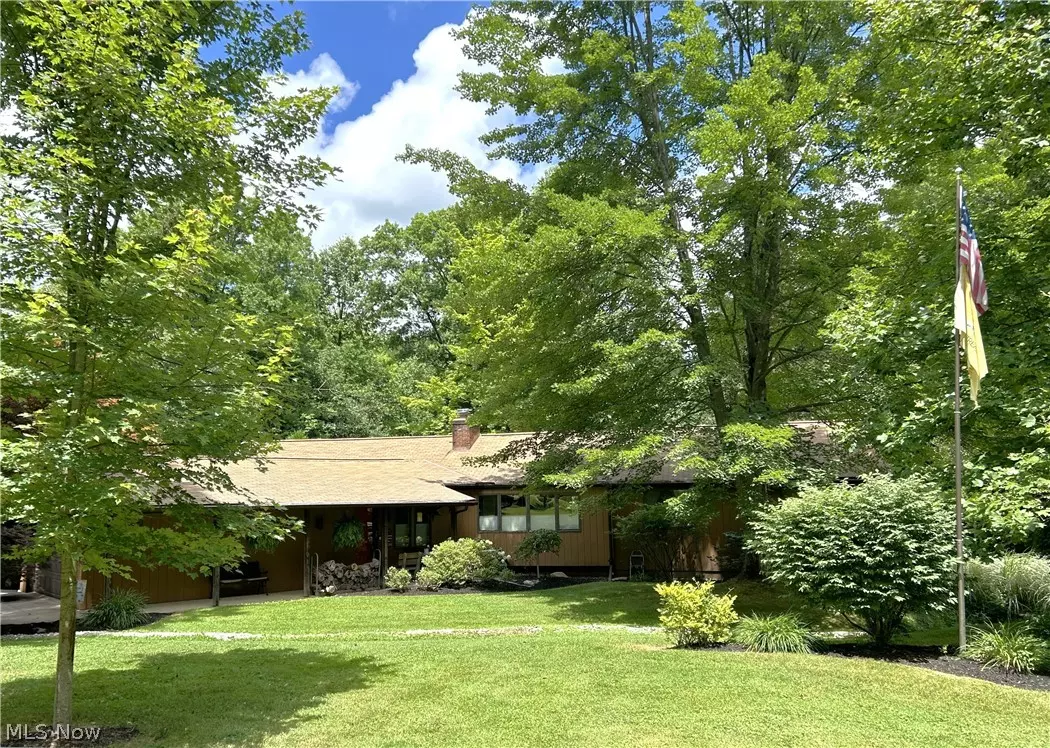 Chagrin Falls, OH 44022,138 Lakeview LN
