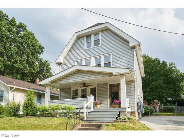 448 Grove AVE,  Cuyahoga Falls,  OH 44221