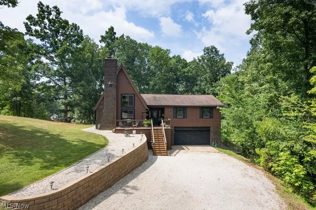Belpre, OH 45714,716 Ridgewood BLVD