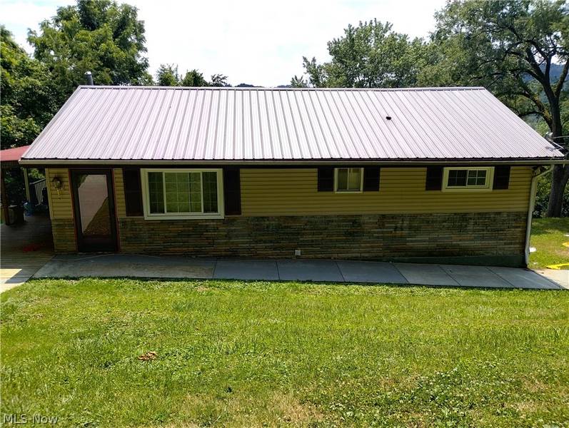54885 Mount Victory RD, Powhatan Point, OH 43942