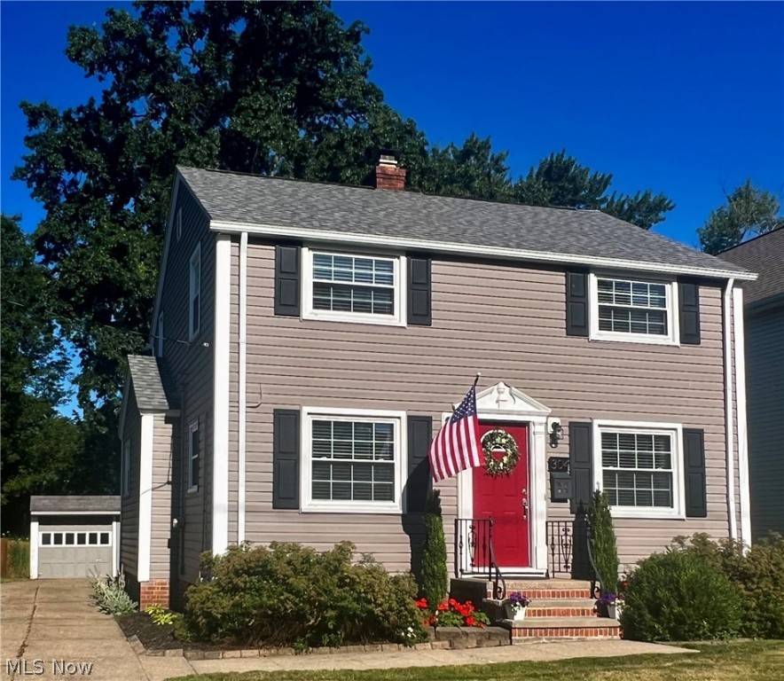 304 Canterbury RD, Bay Village, OH 44140