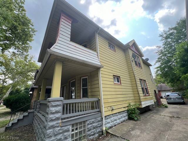 Cleveland, OH 44104,9520 Parkview AVE