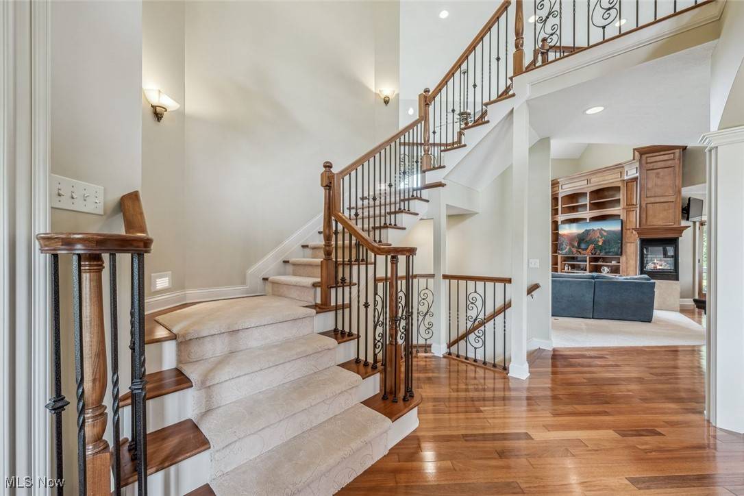 Avon, OH 44011,4454 Silver Oak DR