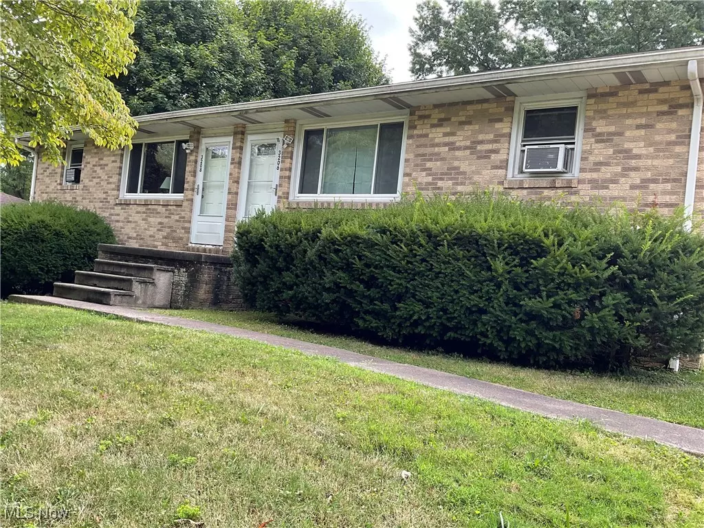 East Liverpool, OH 43920,3206 Leland DR