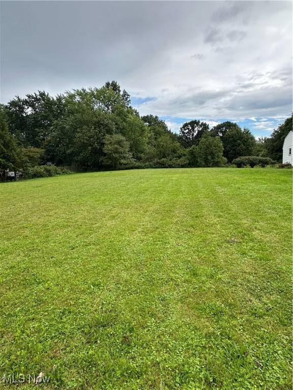 East AVE, Tallmadge, OH 44203