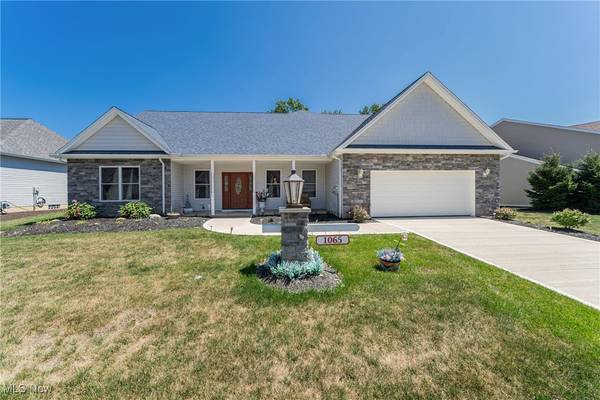 1065 Wayne TRL, Vermilion, OH 44089