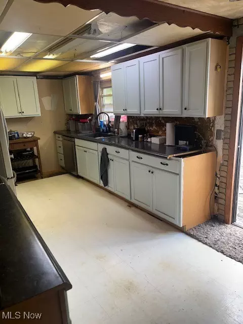 Zanesville, OH 43701,1899 W Military RD