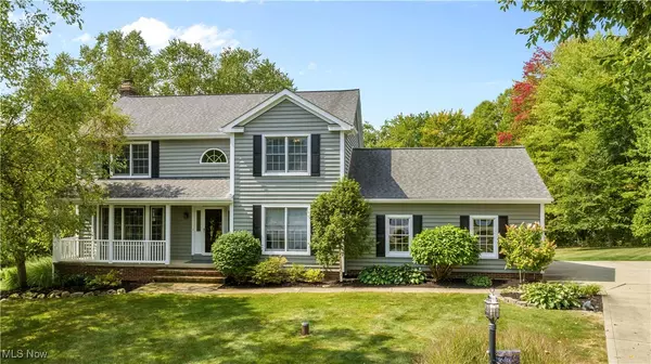 240 Greenview DR, Aurora, OH 44202