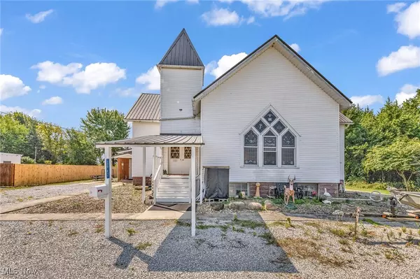 3963 Monnett New Winchester RD, Bucyrus, OH 44820