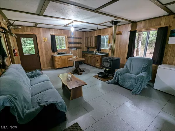 Graysville, OH 45734,34215 Mount Hope Ridge RD