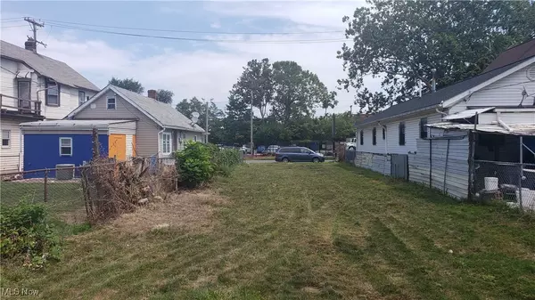 Cleveland, OH 44114,1766-1768 E 36th ST