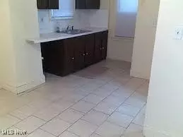 Cleveland, OH 44120,3606 E 143rd ST