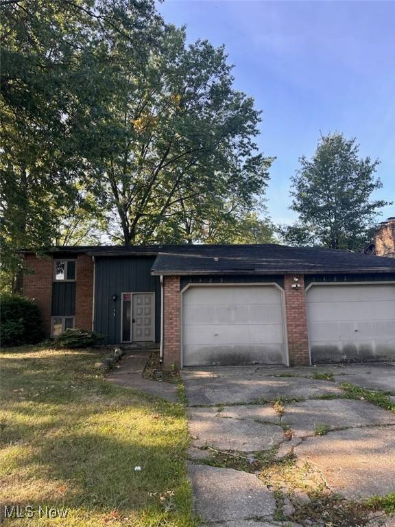 1427 Shaffer DR,  Lorain,  OH 44053