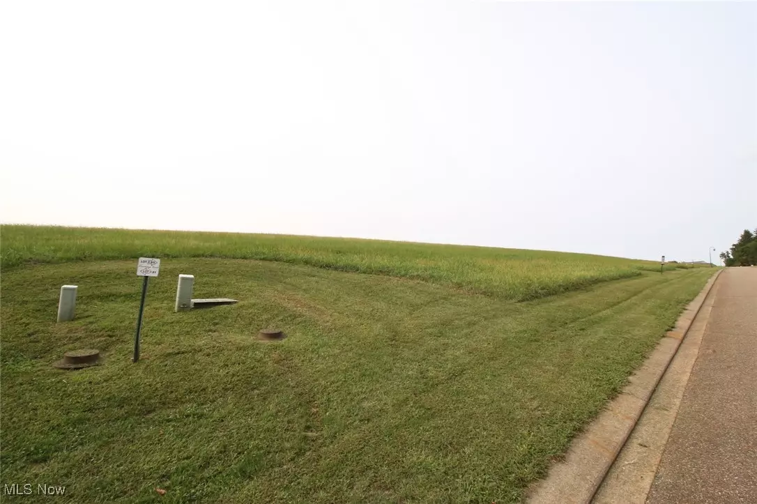 Zanesville, OH 43701,4730 S Edinbergh DR