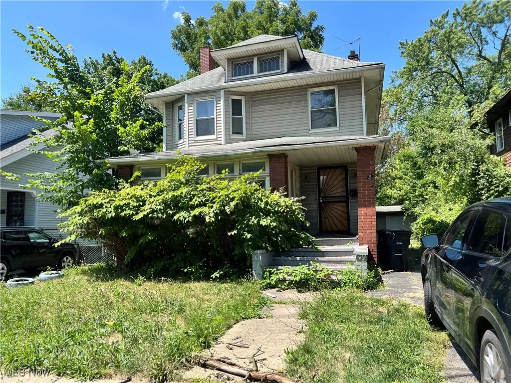Cleveland, OH 44105,4302 E 131st ST