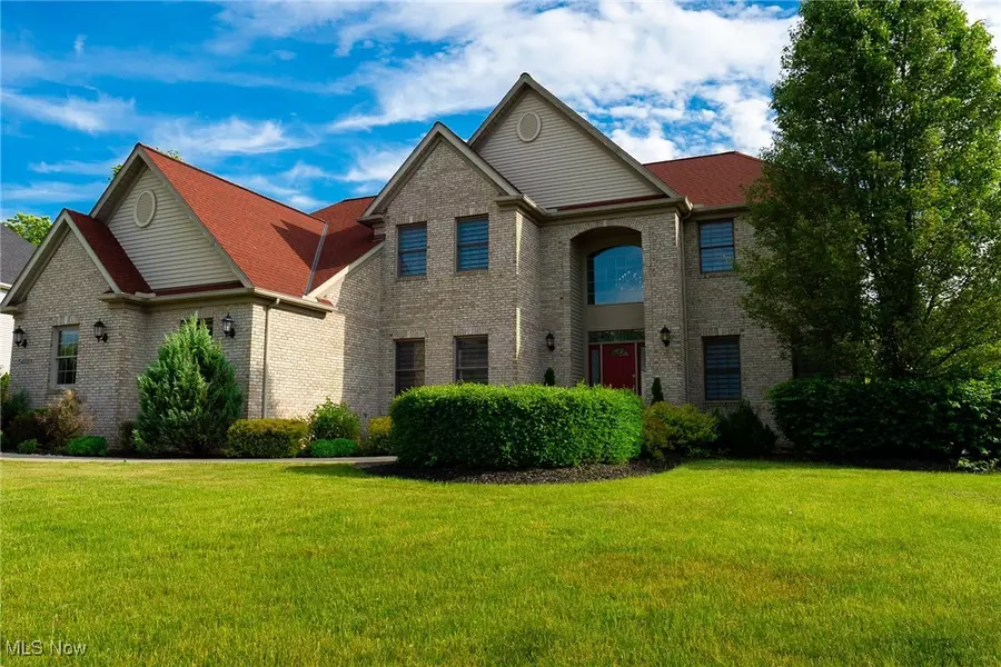 5469 Riverview DR, North Royalton, OH 44133