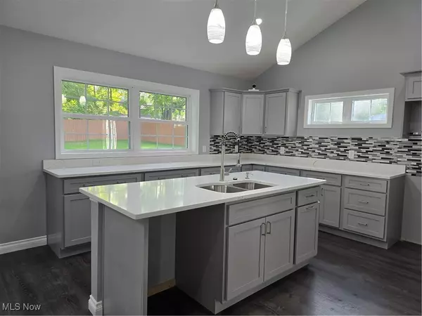 Tallmadge, OH 44278,506 Swank DR
