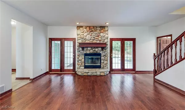 Chagrin Falls, OH 44023,18818 Shaw RD