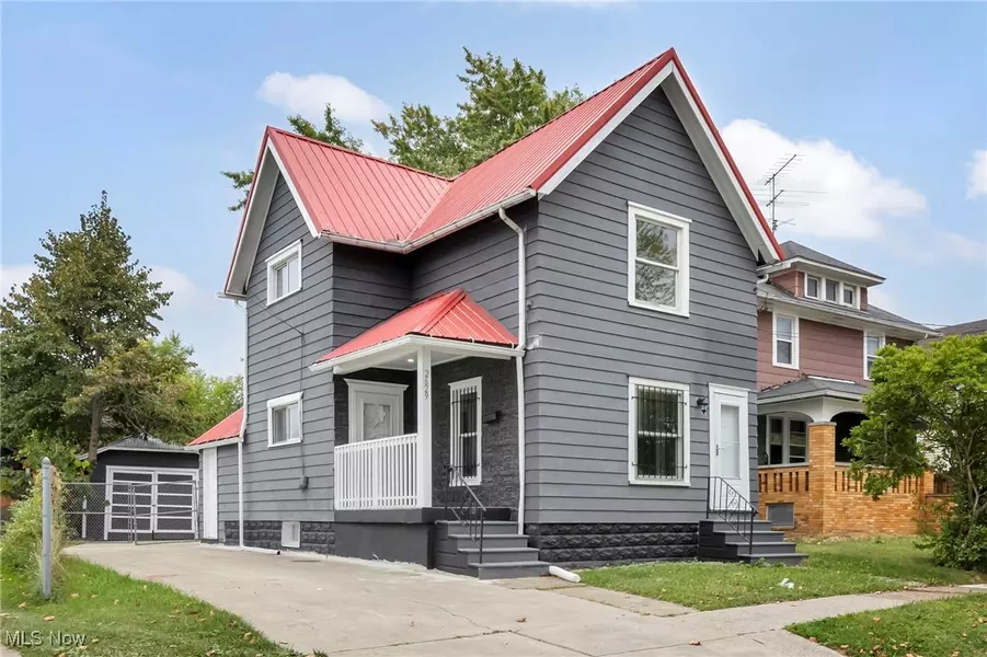 2629 Apple AVE, Lorain, OH 44055