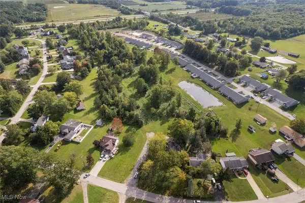 Harpersfield, OH 44041,1842 Gladstone DR