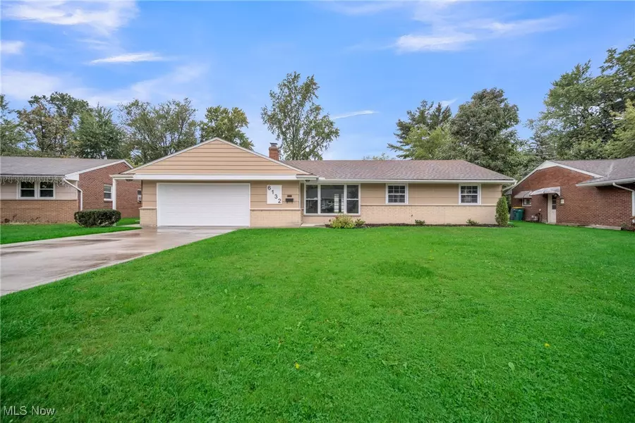 6132 Cedarwood RD, Mentor, OH 44060