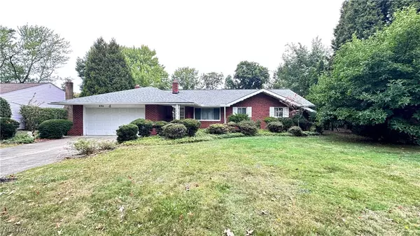 654 Radford DR,  Highland Heights,  OH 44143