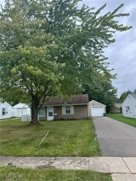 7432 Oregon TRL, Boardman, OH 44512