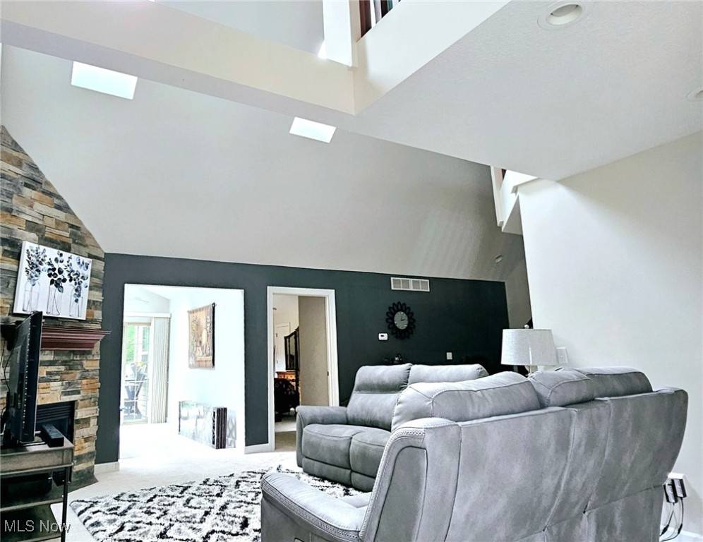Champion, OH 44483,144 Fairway PL NW
