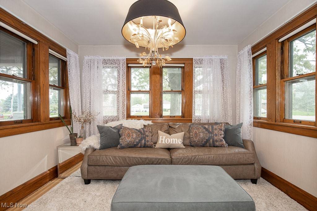 Parma, OH 44129,7070 Ridge RD
