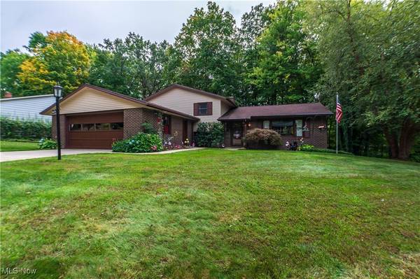 1425 Hickory LN, Wooster, OH 44691