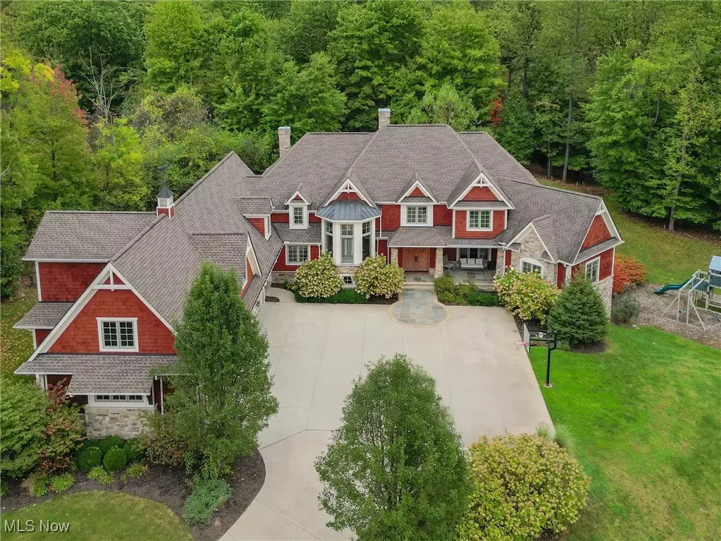 Chagrin Falls, OH 44022,109 Ashleigh DR