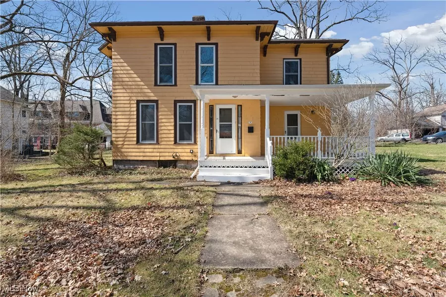 34 N Park ST, Oberlin, OH 44074