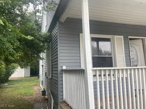 Cleveland, OH 44110,394 E 163rd ST