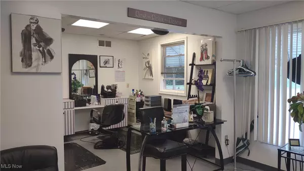 Akron, OH 44320,539 East AVE