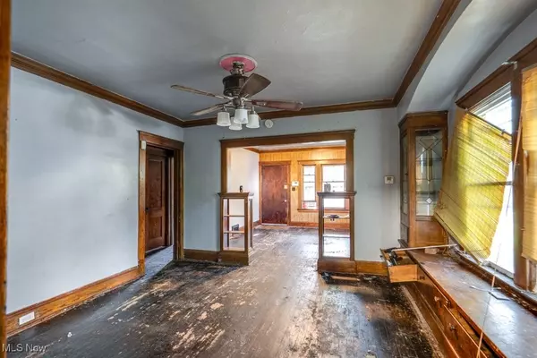 Cleveland, OH 44104,9529 Mount Auburn AVE