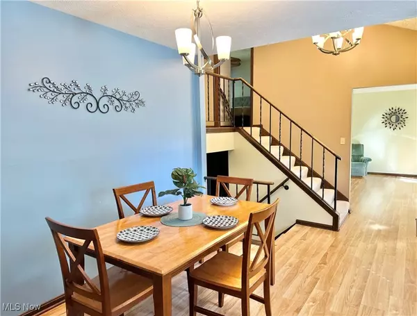 Stow, OH 44224,4170 Wood Park DR