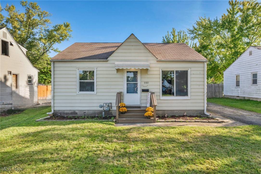 Eastlake, OH 44095,1101 Waverly RD