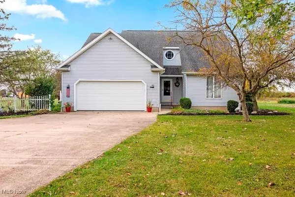 42381 Webster RD, Lagrange, OH 44050