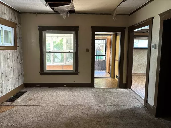 Akron, OH 44306,499 Elbon AVE