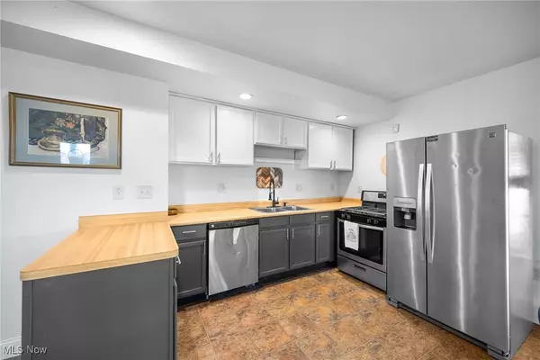 Ashtabula, OH 44004,2101 Homewood AVE