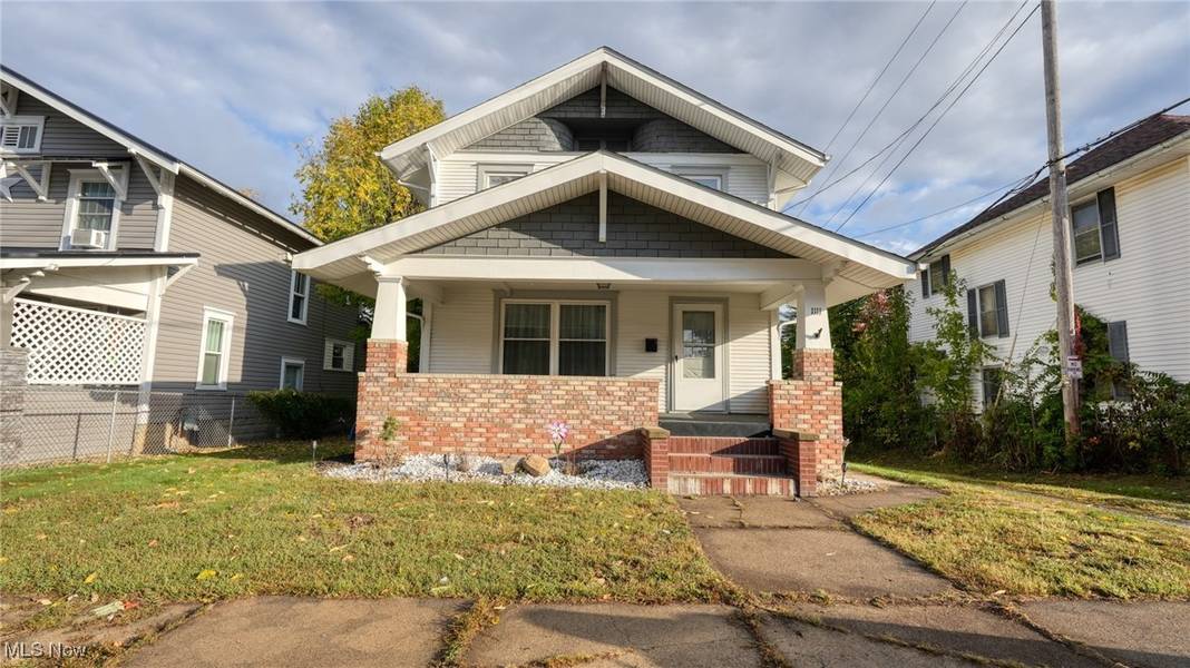 1111 Stewart AVE, Cambridge, OH 43725