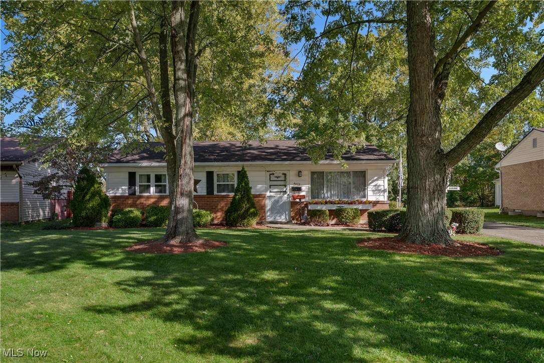 4478 Burkey RD, Austintown, OH 44515