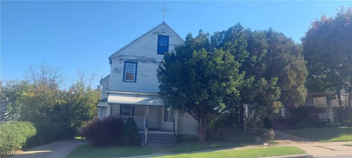 Cleveland, OH 44102,3209 W 98th ST