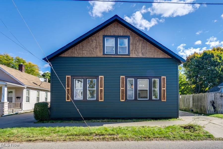 3207 W 50th ST, Cleveland, OH 44102