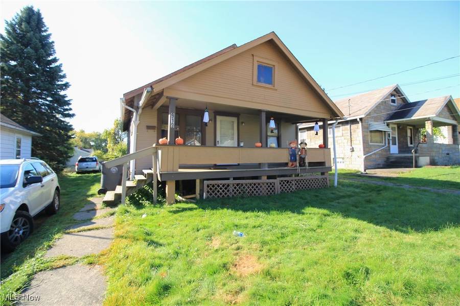 919 E Dewey AVE, Youngstown, OH 44502