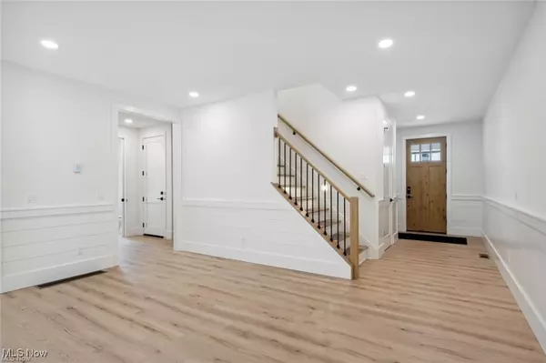 Westlake, OH 44145,4496 Hope CT