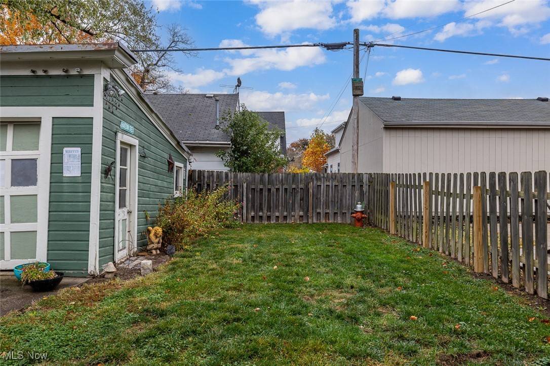 Lakewood, OH 44107,1269 Mathews AVE