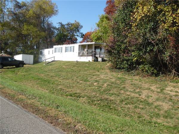 3897 Newbury RD,  Little Hocking,  OH 45742