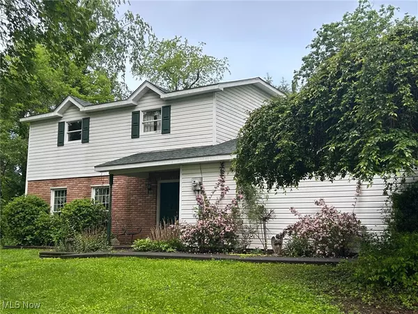 139 Melinda DR, Wintersville, OH 43953